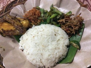 2016-03-19 20.47.10 Food Nasi Balap Puyung Lombok Tengah